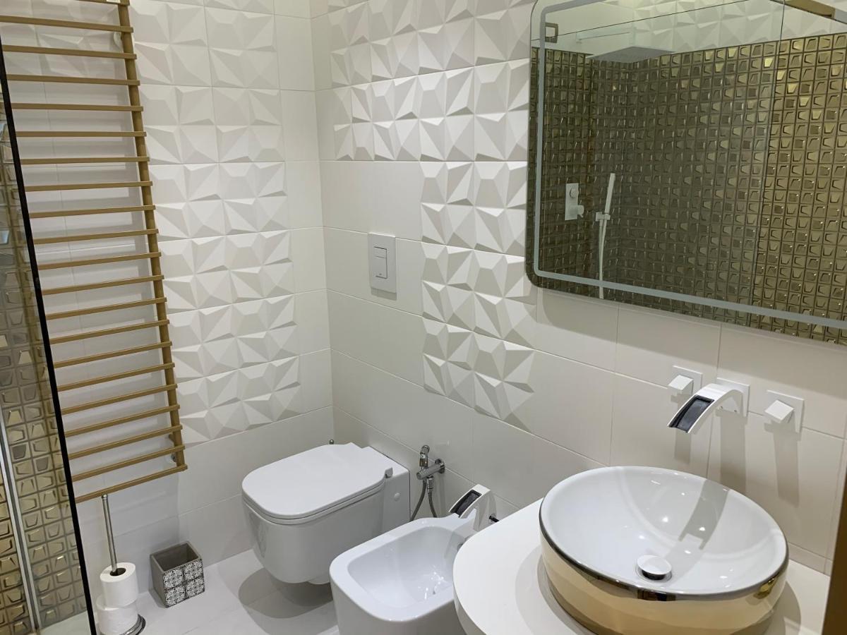 סלרנו Civico Cinque Home Luxury Apartment מראה חיצוני תמונה
