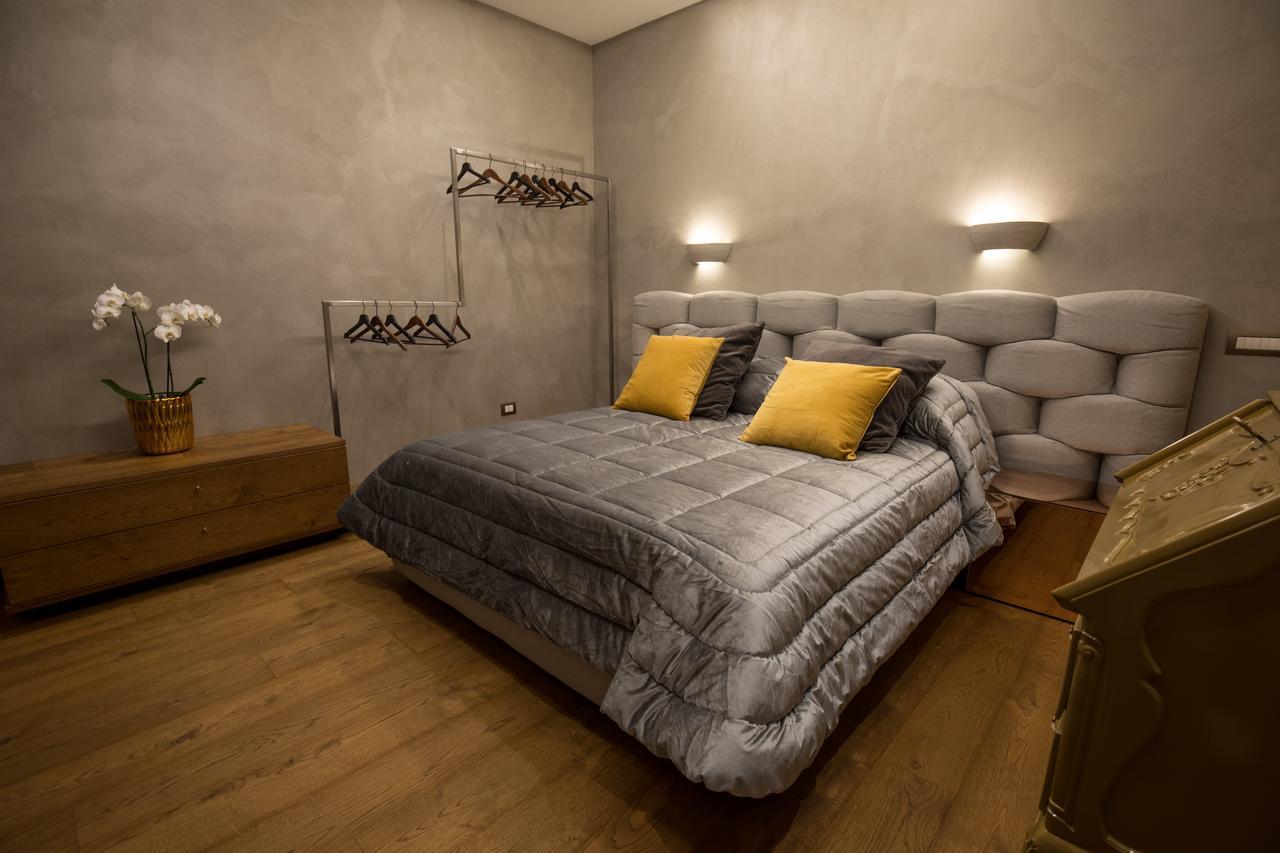 סלרנו Civico Cinque Home Luxury Apartment מראה חיצוני תמונה