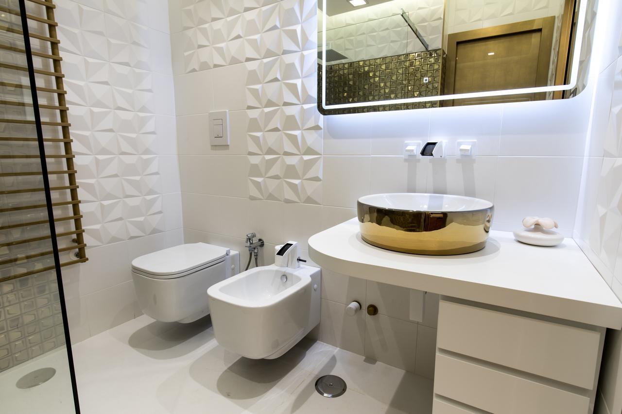 סלרנו Civico Cinque Home Luxury Apartment מראה חיצוני תמונה